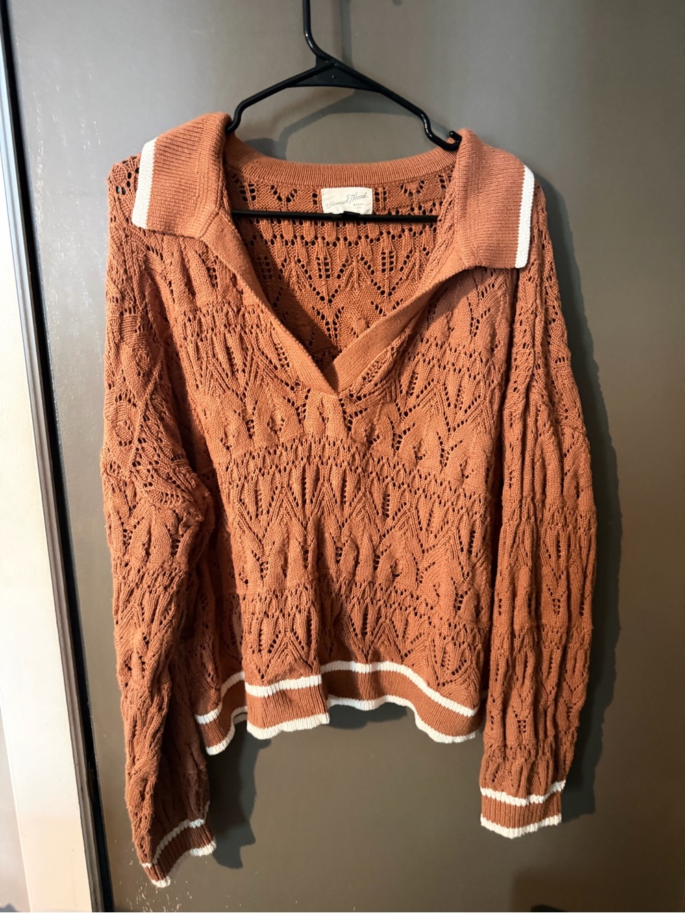 Universal Thread Rust V-Neck Open-Knit Sweater with White Trim - Picture 1 of 3
